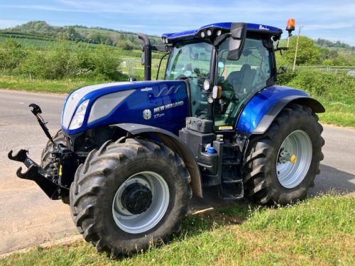 NEW HOLLAND T7.270 AC TRACTOR