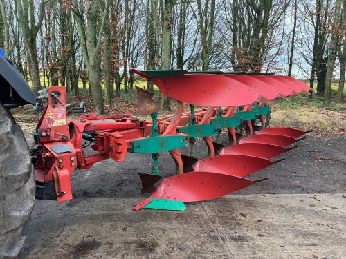 kverneland i plough
