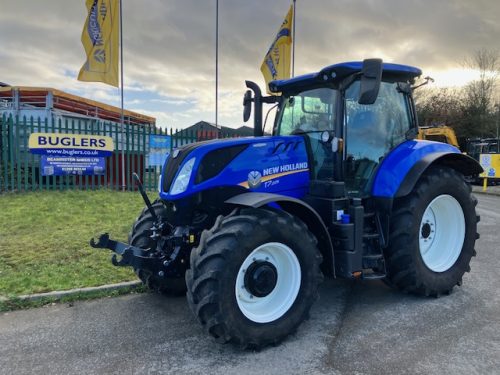 NEW HOLLAND T7.225 AC TRACTOR