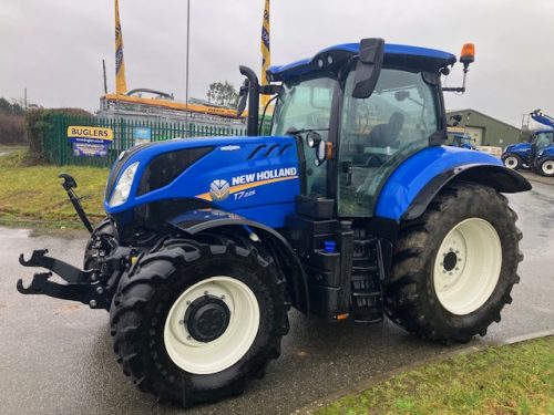 NEW HOLLAND T7.225 AC TRACTOR