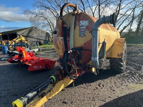 MISCELLANEOUS HI-SPEC 2000 VACUUM TANKER