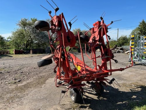 KUHN FARM MACHINERY GF7902 TEDDER