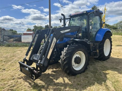 NEW HOLLAND T6.155 EC TRACTOR & LOADER