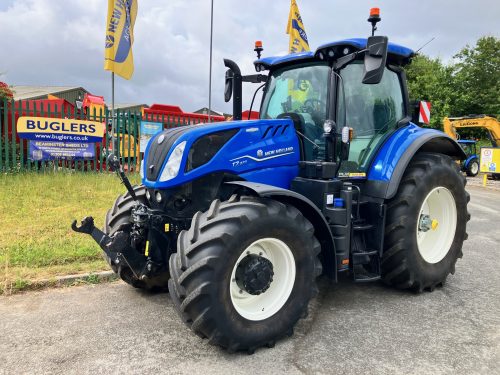 NEW HOLLAND T7.270 PLMI TRACTOR