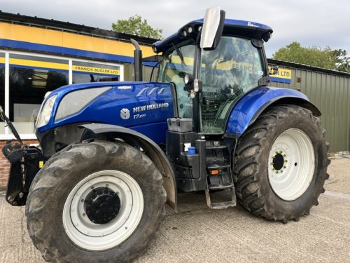 NEW HOLLAND T7.270 AC TRACTOR